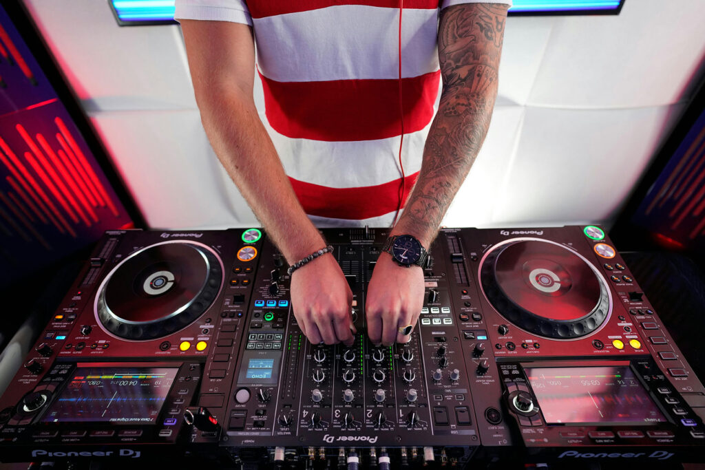 Beginner DJ Course Beginner London DJ Academy