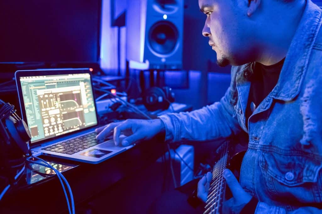 London DJ Academy- learn to dj with London at london’s best dj academy find dj courses from beginner to advanced with our expert tutors with 25 years experience.