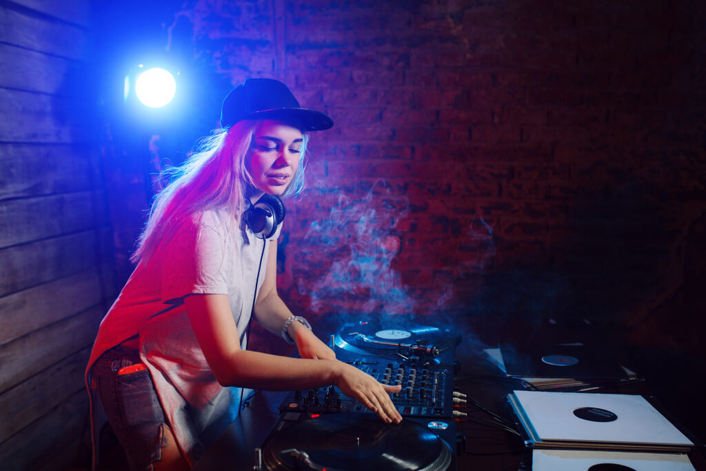 How Can You Master DJ Skills with DJ Lessons in London