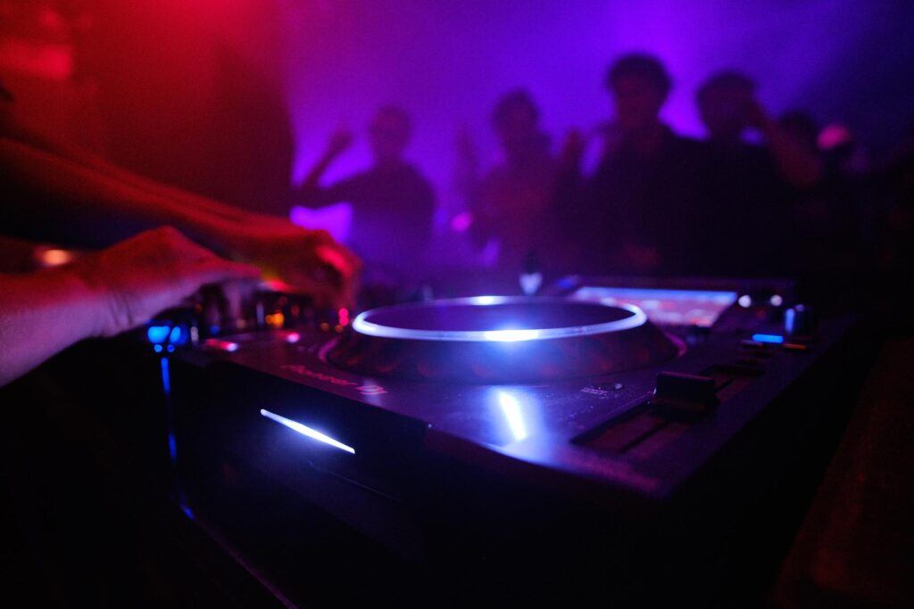 How Do Our DJ Courses in London Prepare You for Real-World DJing? | London DJ Academy