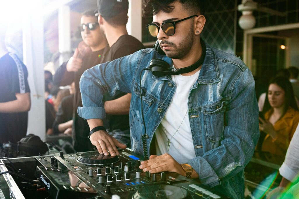 Looking for a Private DJ Tutor in London? Get Personalized DJ Training | London DJ Academy