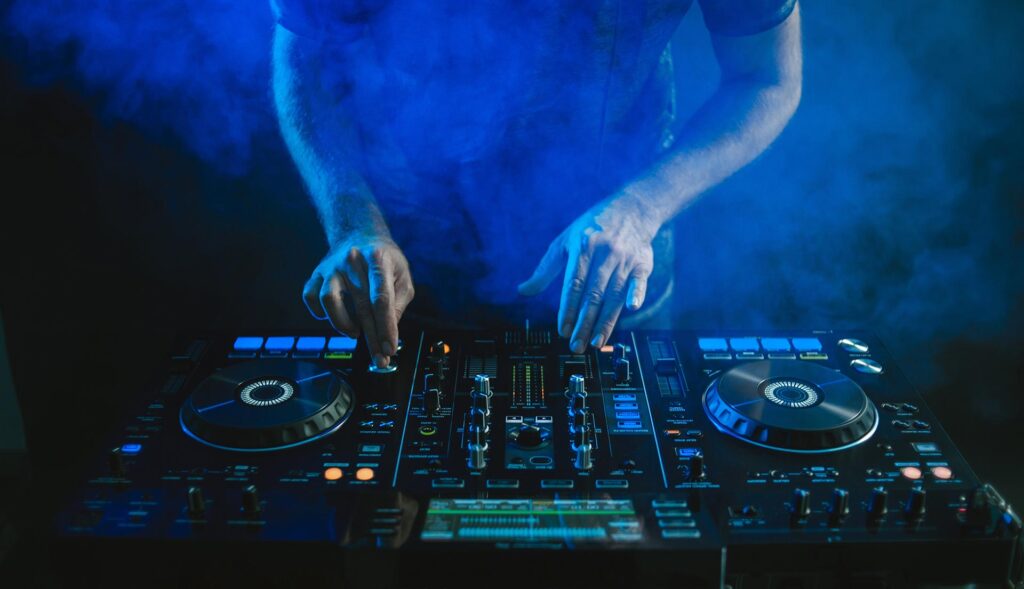What’s the Fastest Way to Learn to DJ in London? | DJ Lessons at London DJ Academy