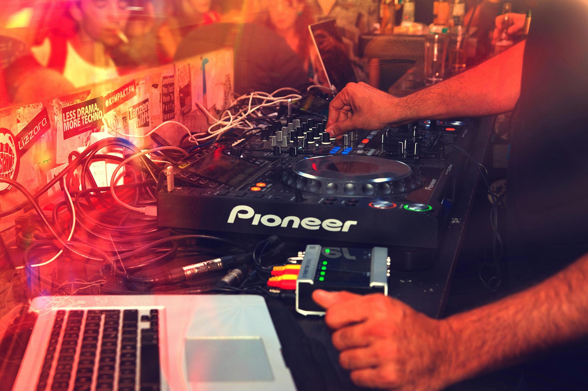 How Can DJ Lessons in London Help You Improve Your DJing Techniques? | London DJ Academy