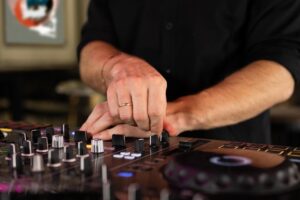 How Can DJ Lessons in London Help You Stand Out as a DJ? | London DJ Academy