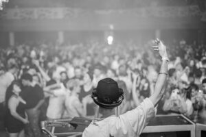 How Much Does It Cost to Learn DJing in London? Complete Guide