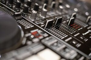 Beatmatching Explained: The Essential DJ Skill Every Beginner Needs